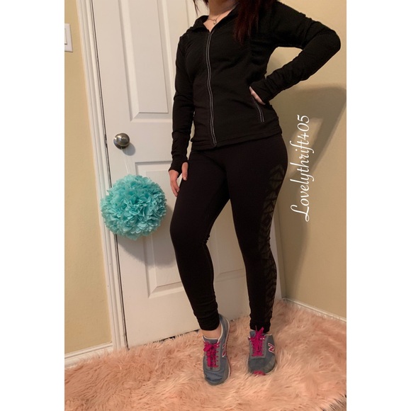 ❤️SOLD❤️Athleta Half Mile Zip Hoodie - Picture 6 of 8